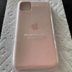 IPHONE 11 PRO MAX SILICONE CASE